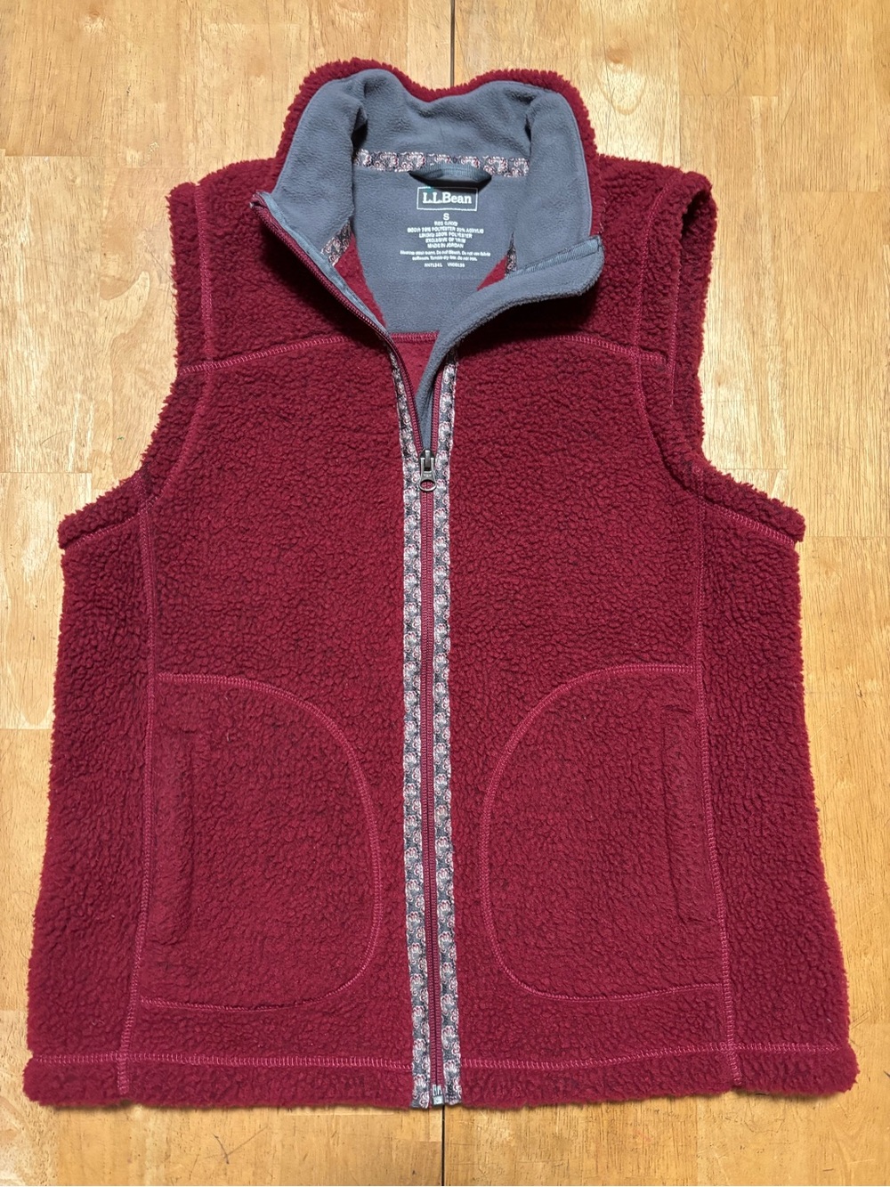 Vintage L.L.Bean Women's Burgundy  Sherpa Fleece Vest Full Zip Hiking Outdoors S